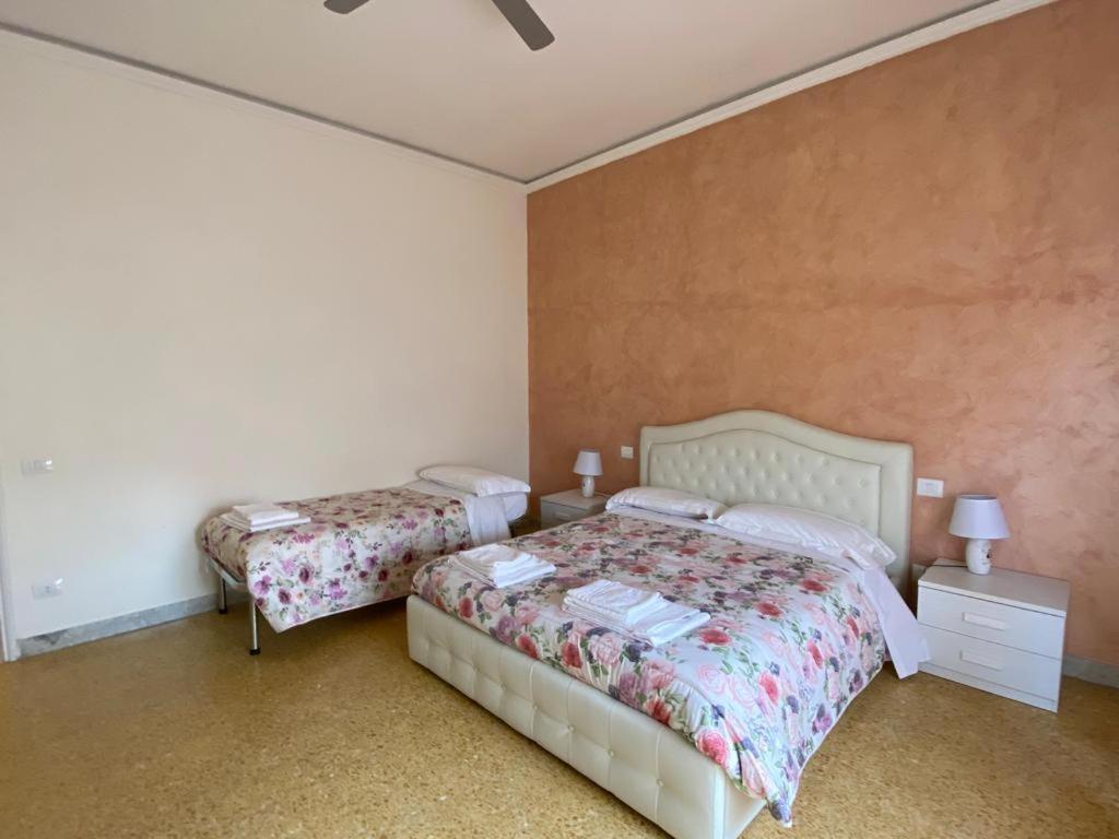 Casagiorgio A Due Passi Dal Centro Storico Apartment Флоренция Екстериор снимка